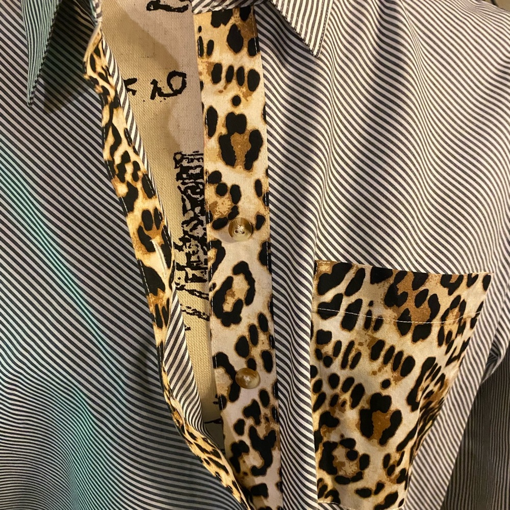 Blue Pin Striped with Leopard pattern - Picture 3 of 9